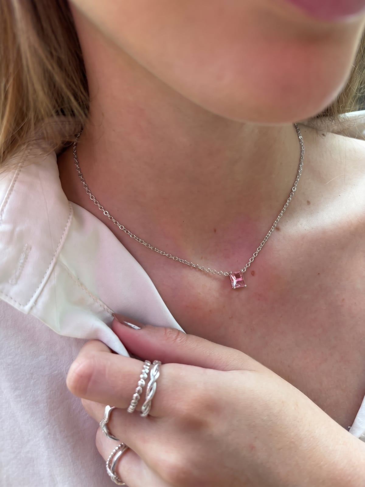 Colar Retangular Quartzo Rosa Lumina Banhado Em Ródio