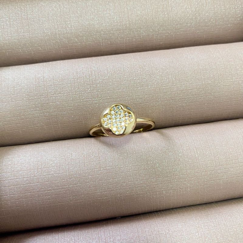Anel Trevo Cravejado Essencial Banhado Em Ouro 18k