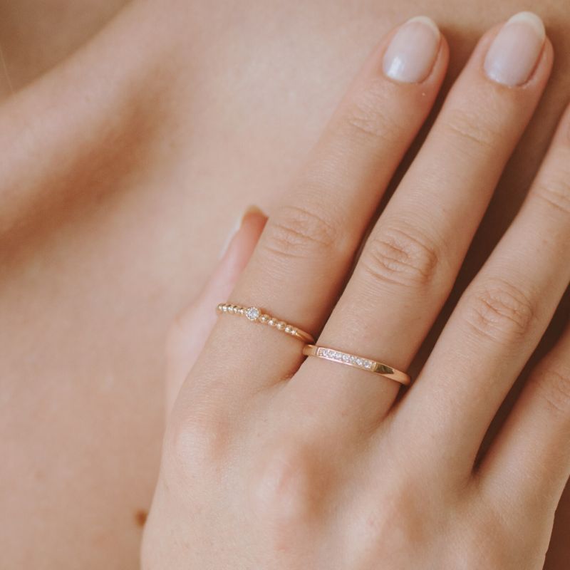 Anel De Zirconias Flô Banhado Em Ouro 18k