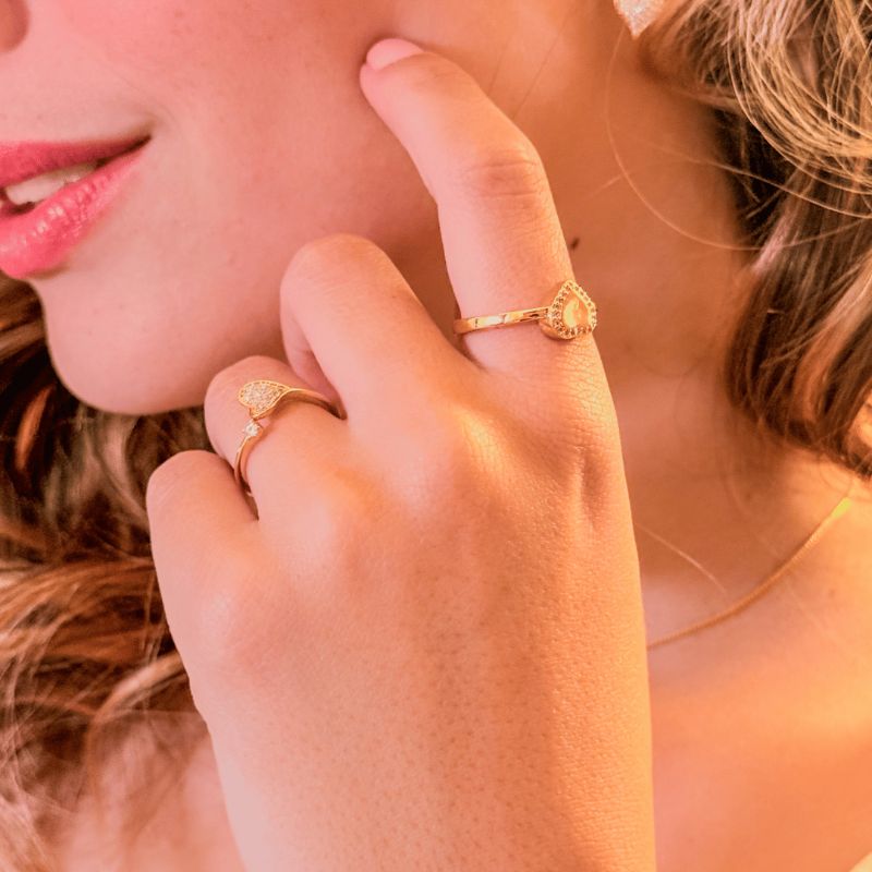 Anel Coração Cravejado Lateral Aura Banhado Em Ouro 18k