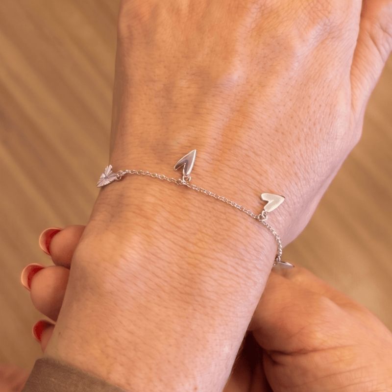 Pulseira Corações lisos Florescer Banhado Em Ródio