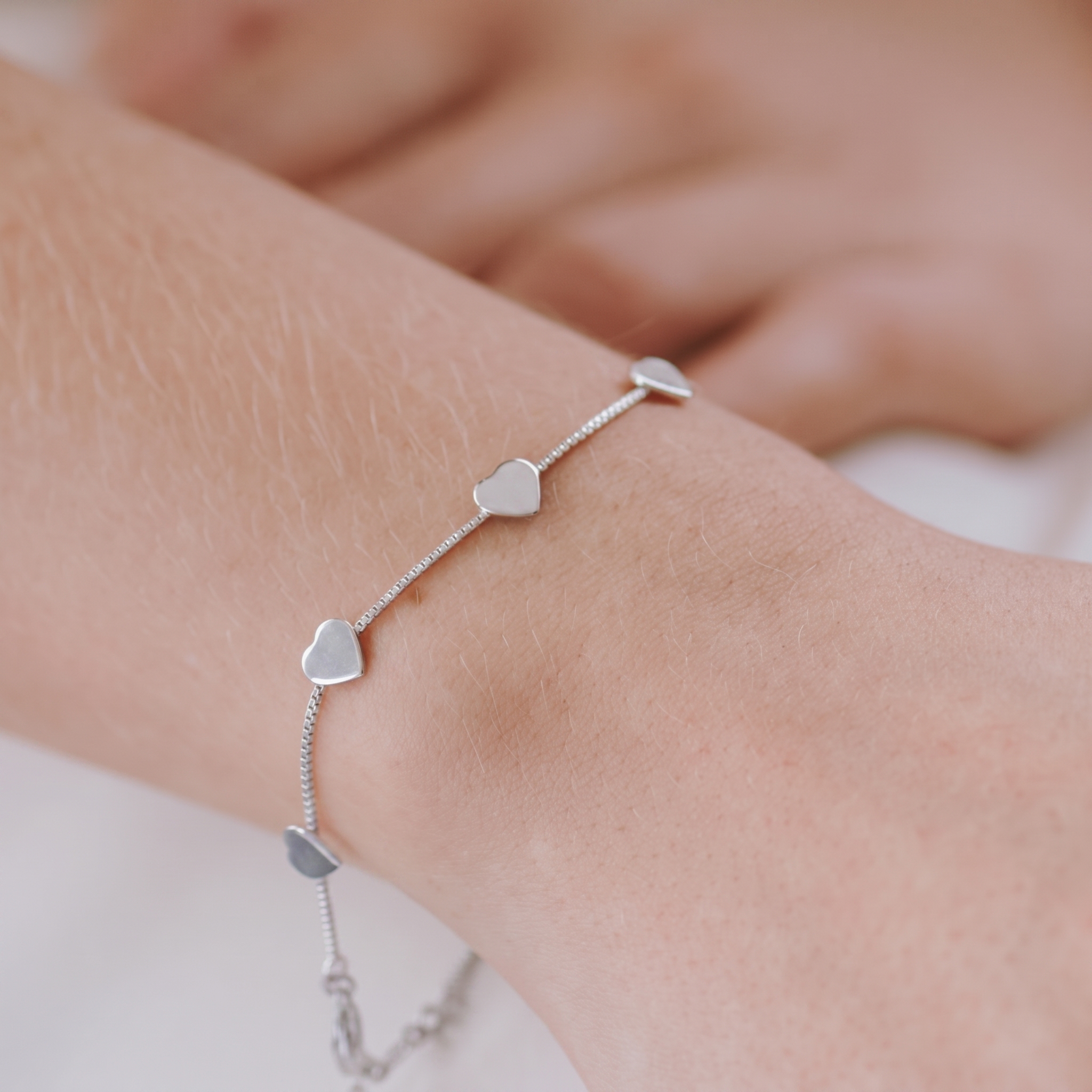 Pulseira De Corações Best-seller Banhado Em Ródio